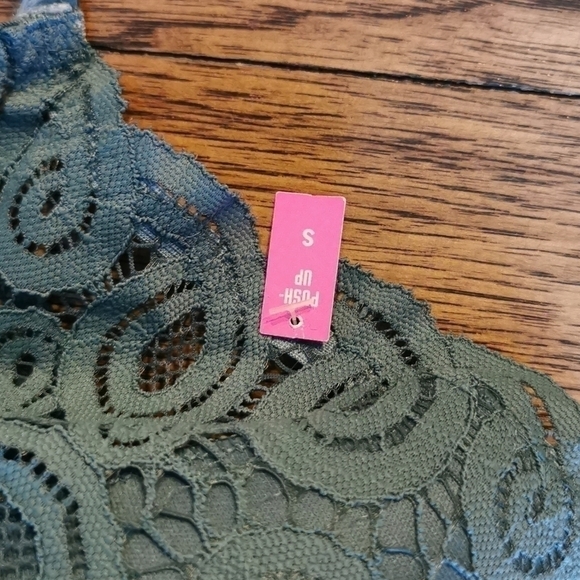 PINK Victoria's Secret Bra High Neck Halter Small New - Picture 2 of 7